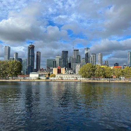 Canary Wharf Haven - Spacious & Homely Entire 1 Bedroom Flat London Exterior photo